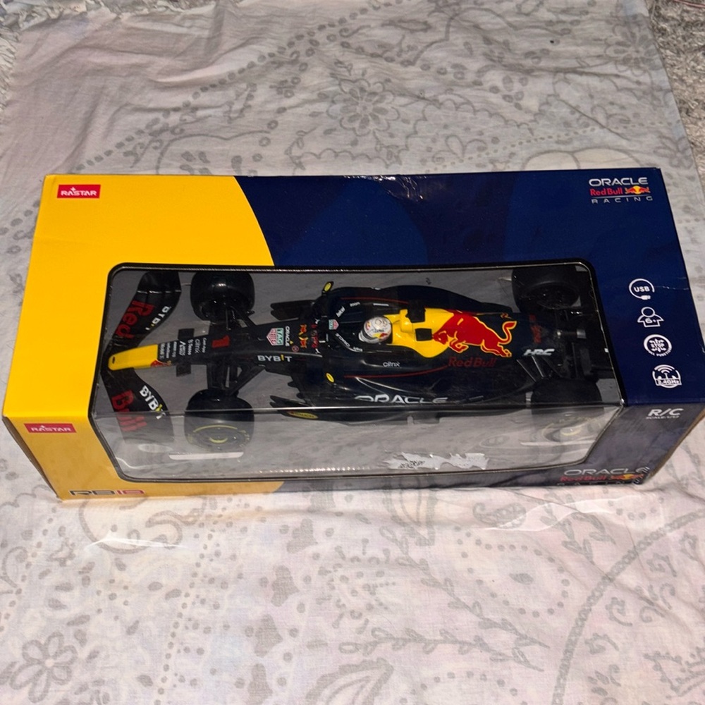 NEW Rastar RedBull F1 RB18 Remote Control Car Formula 1 RC Car 1:12
